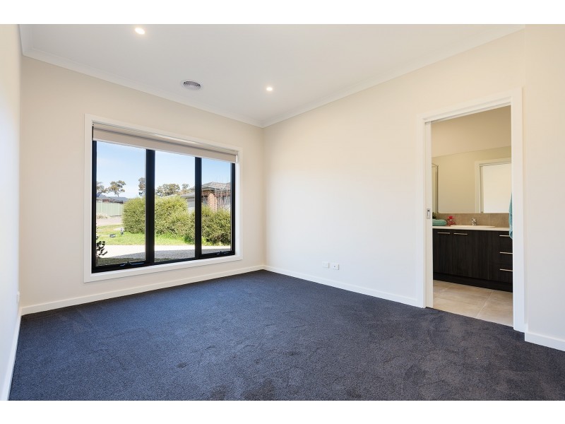 6 Tackane Court, Campbells Creek VIC 3451