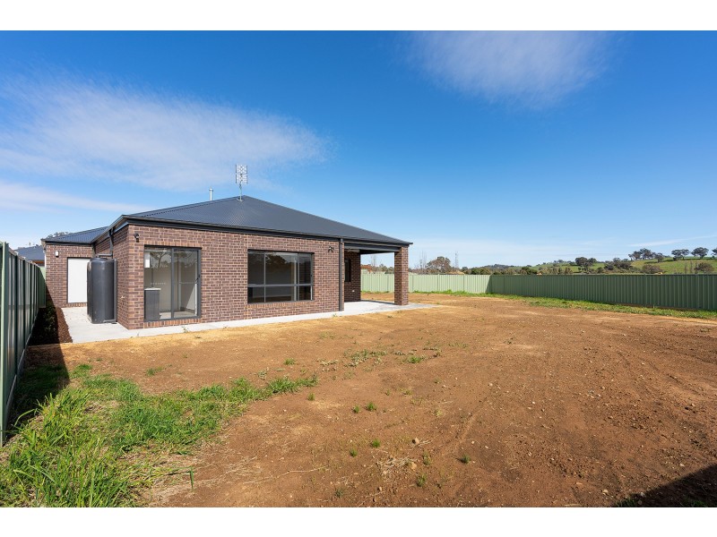 6 Tackane Court, Campbells Creek VIC 3451