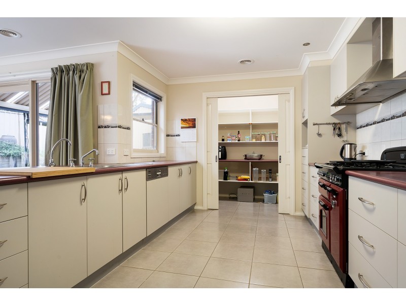 20 Yurunga Drive, Mckenzie Hill VIC 3451