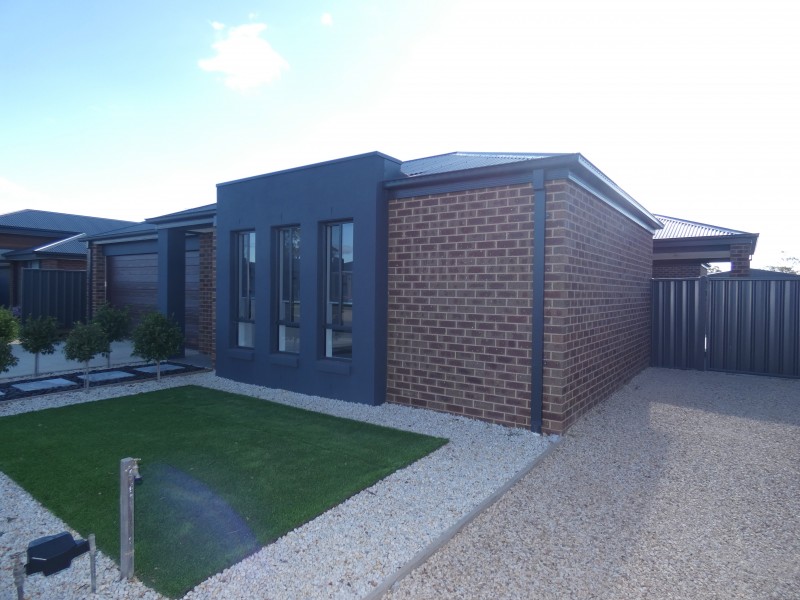 4 Merrion Street, Marong VIC 3515