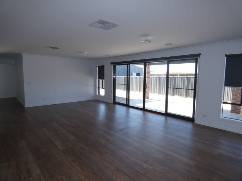 4 Merrion Street, Marong VIC 3515