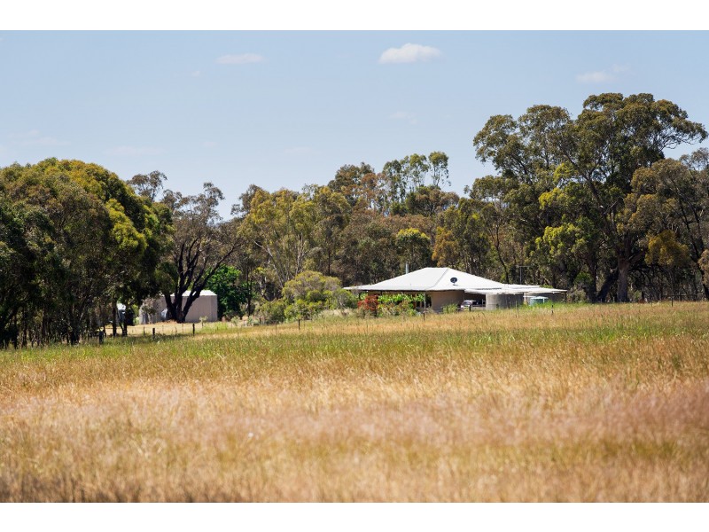 280 Maldon-Shelbourne Road, Maldon VIC 3463