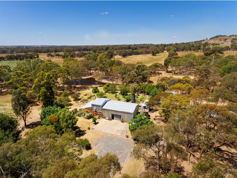280 Maldon-Shelbourne Road, Maldon VIC 3463
