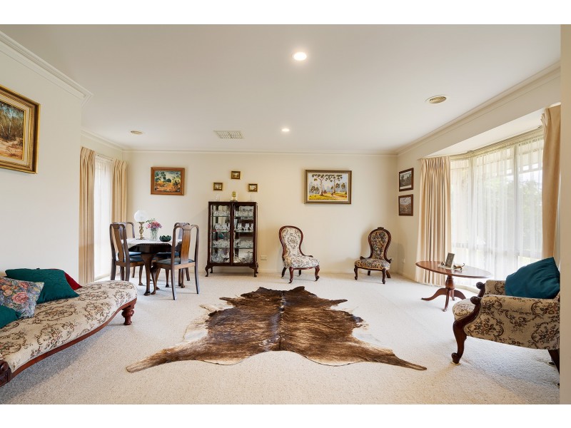 32 Maldon Road, Mckenzie Hill VIC 3451