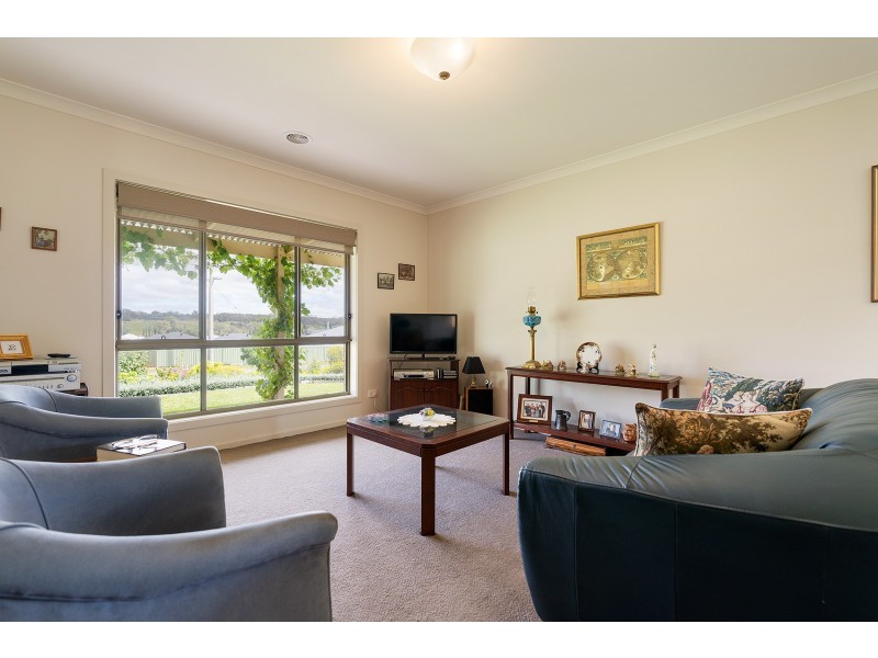 2 Captain Day Road, Campbells Creek VIC 3451