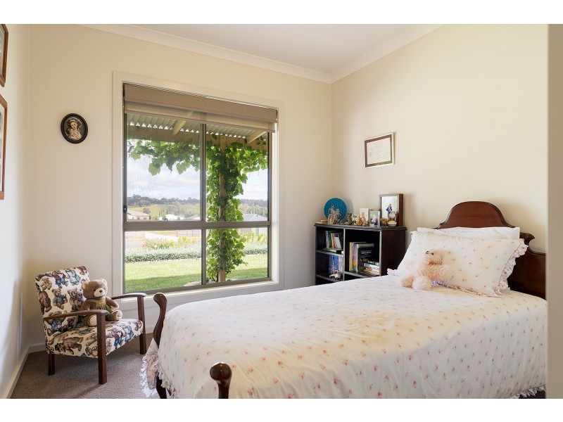 2 Captain Day Road, Campbells Creek VIC 3451