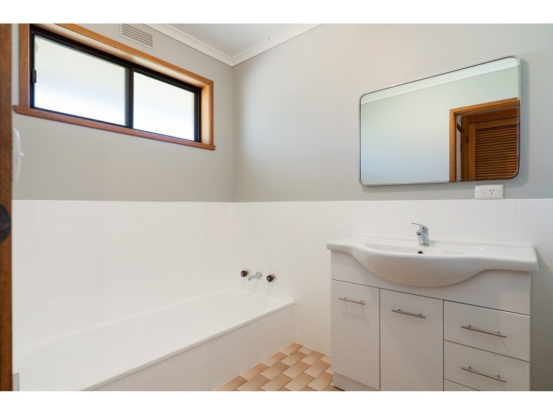 CA21 Kemps Bridge Road, Guildford VIC 3451