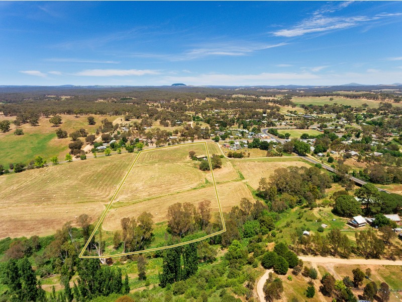 CA21 Kemps Bridge Road, Guildford VIC 3451