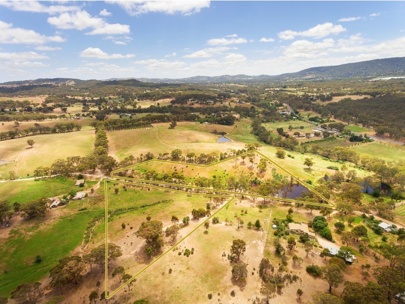 31 Carrs Road, Barkers Creek VIC 3451