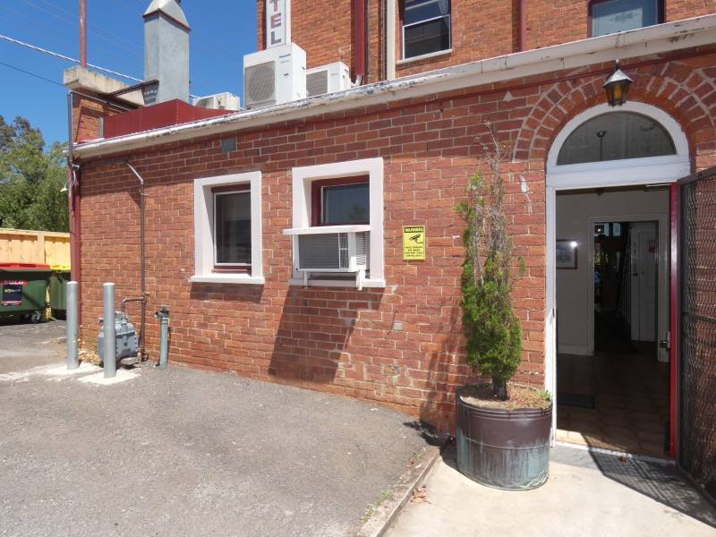 2/33 Campbell Street, Castlemaine VIC 3450