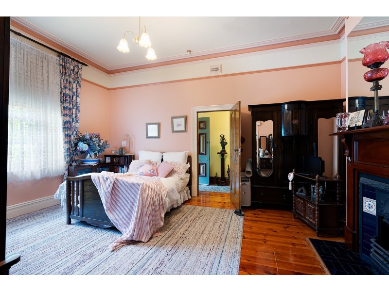 68 Kennedy Street, Castlemaine VIC 3450