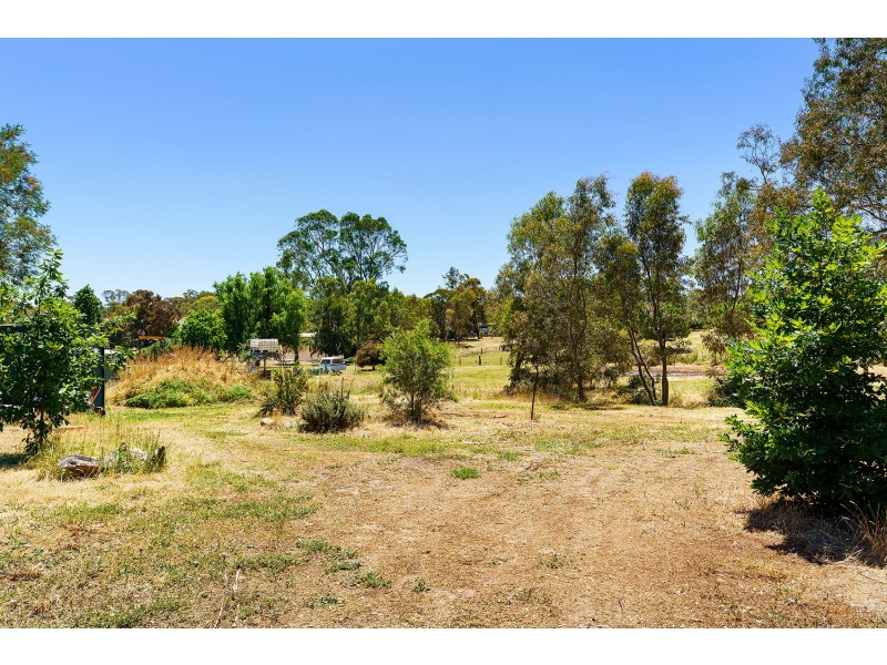3 71 Moscript Street, Campbells Creek VIC 3451