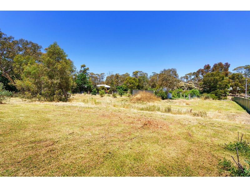 3 71 Moscript Street, Campbells Creek VIC 3451