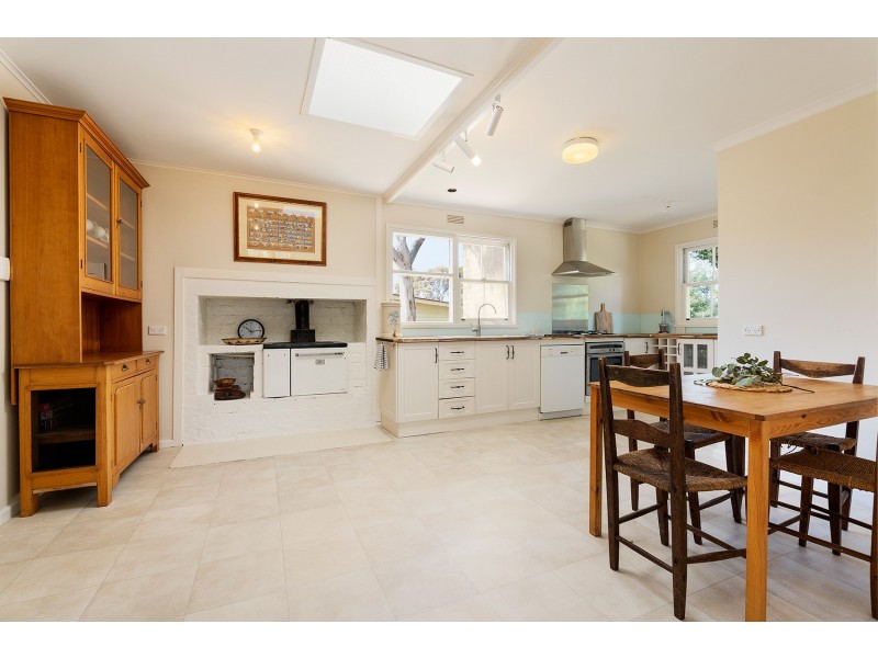 122 Duke Street, Castlemaine VIC 3450