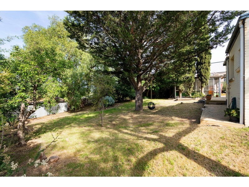 122 Duke Street, Castlemaine VIC 3450