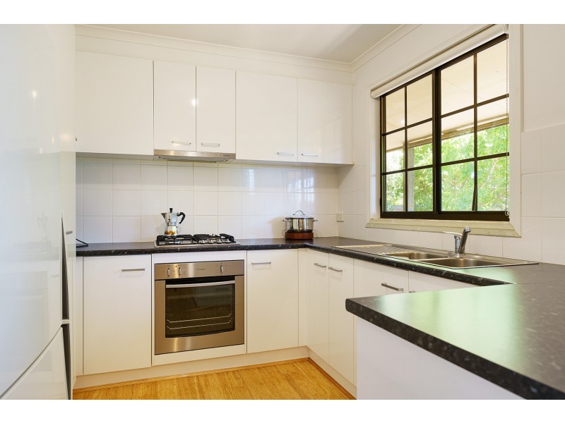 25 Carol Street, Castlemaine VIC 3450