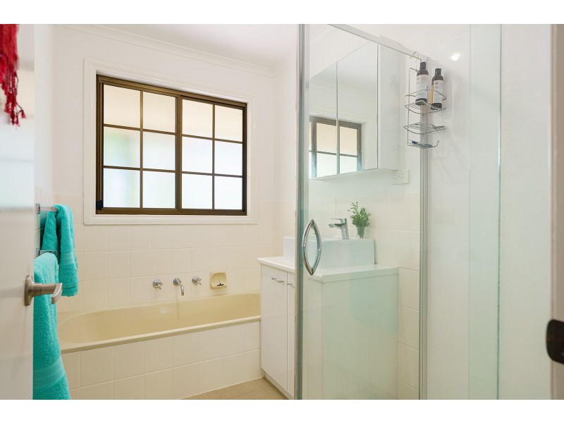 25 Carol Street, Castlemaine VIC 3450