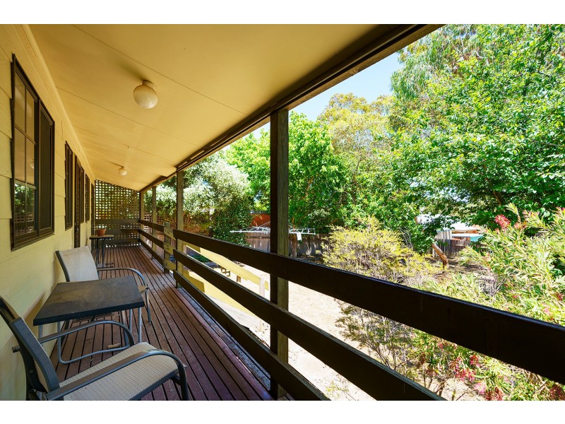 25 Carol Street, Castlemaine VIC 3450