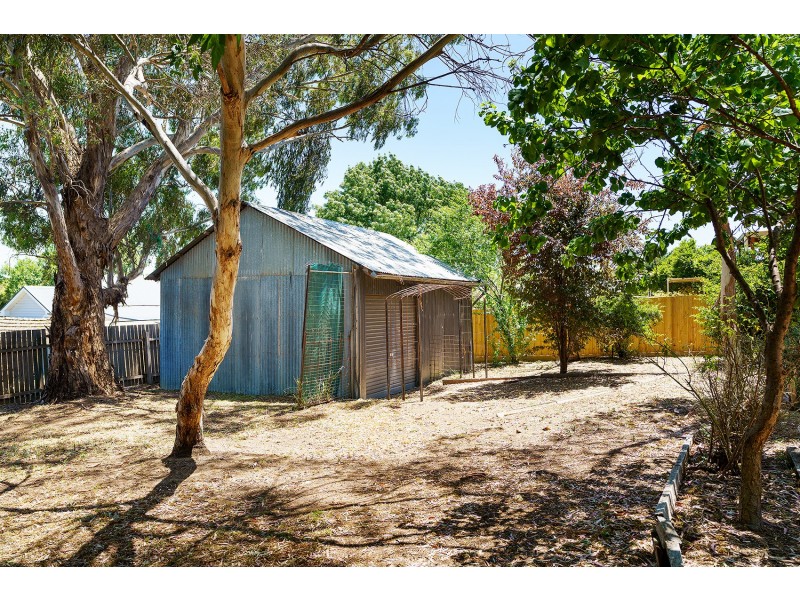 25 Carol Street, Castlemaine VIC 3450