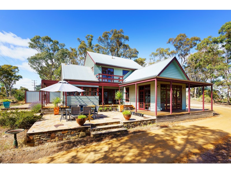 41 Farnsworth Street, Castlemaine VIC 3450