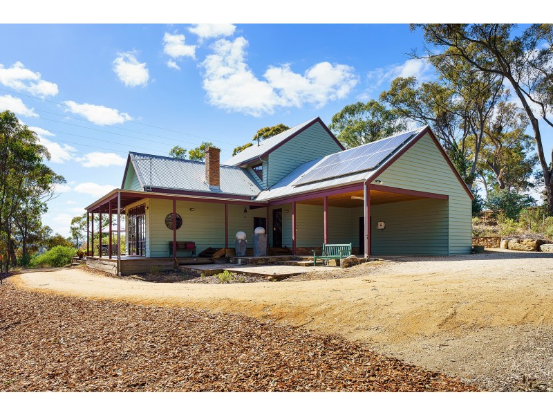 41 Farnsworth Street, Castlemaine VIC 3450