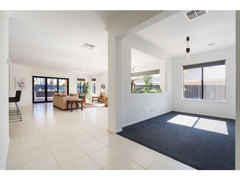 5 Acacia Court, Mckenzie Hill VIC 3451