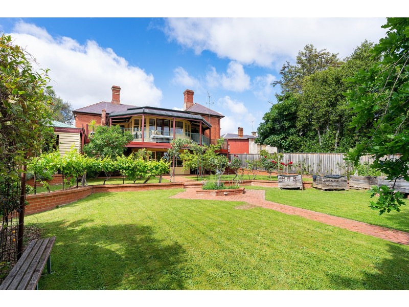 49 Campbell Street, Castlemaine VIC 3450