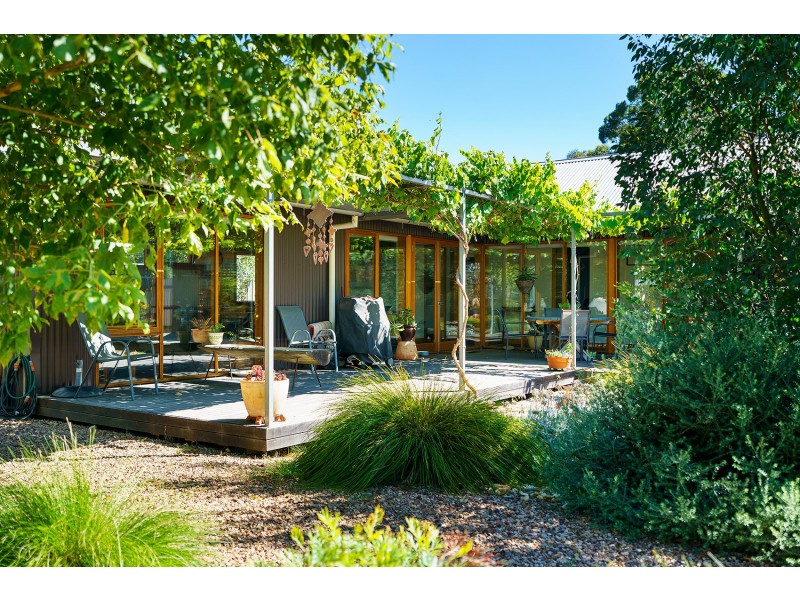 60 Fryers Road, Chewton VIC 3451