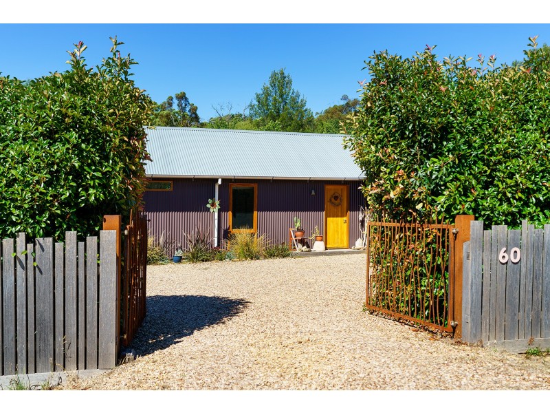 60 Fryers Road, Chewton VIC 3451