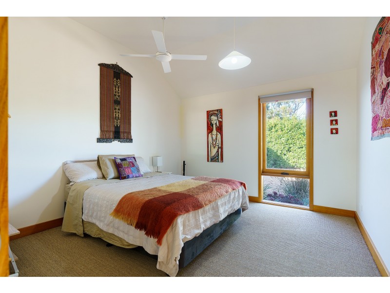 60 Fryers Road, Chewton VIC 3451