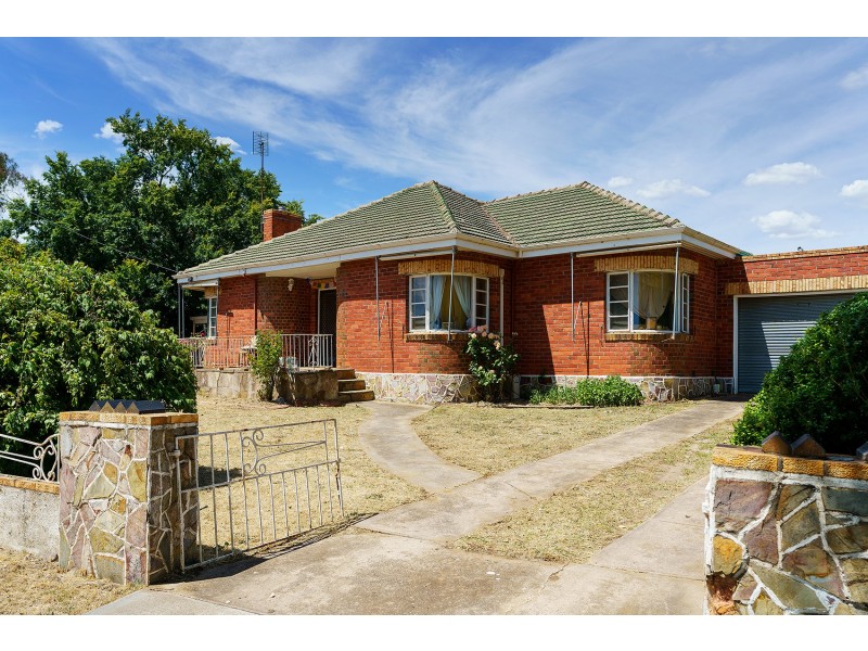 67 Main Road, Campbells Creek VIC 3451