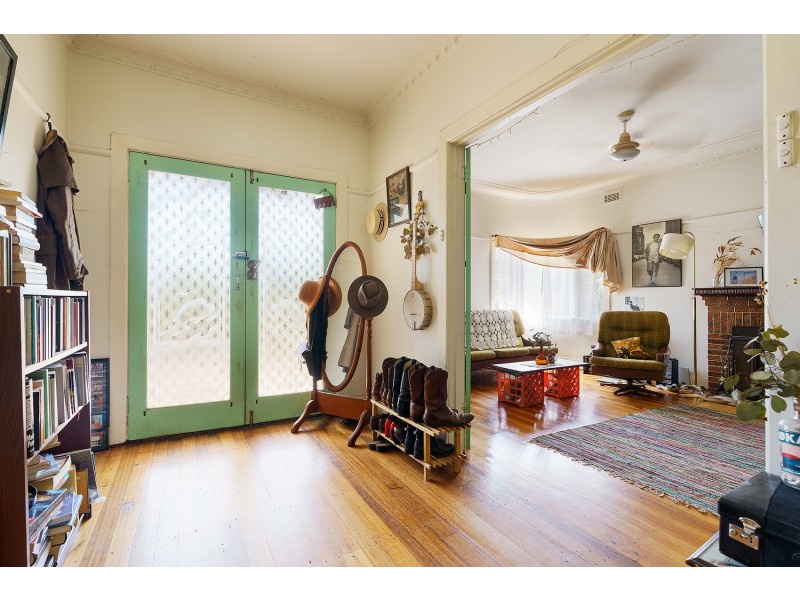 67 Main Road, Campbells Creek VIC 3451