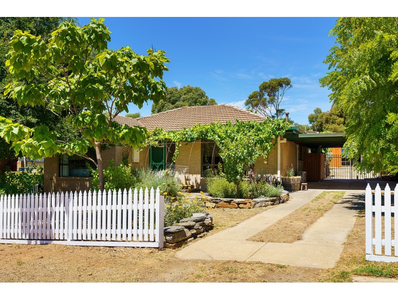 22 Yeats Street, Castlemaine VIC 3450