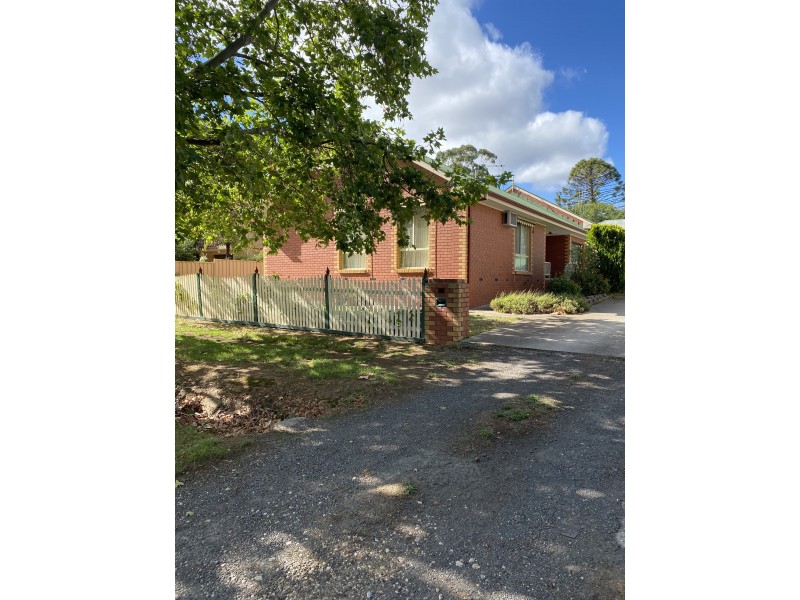 1/28 Berkeley Street, Castlemaine VIC 3450