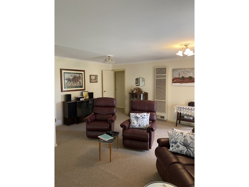 1/28 Berkeley Street, Castlemaine VIC 3450