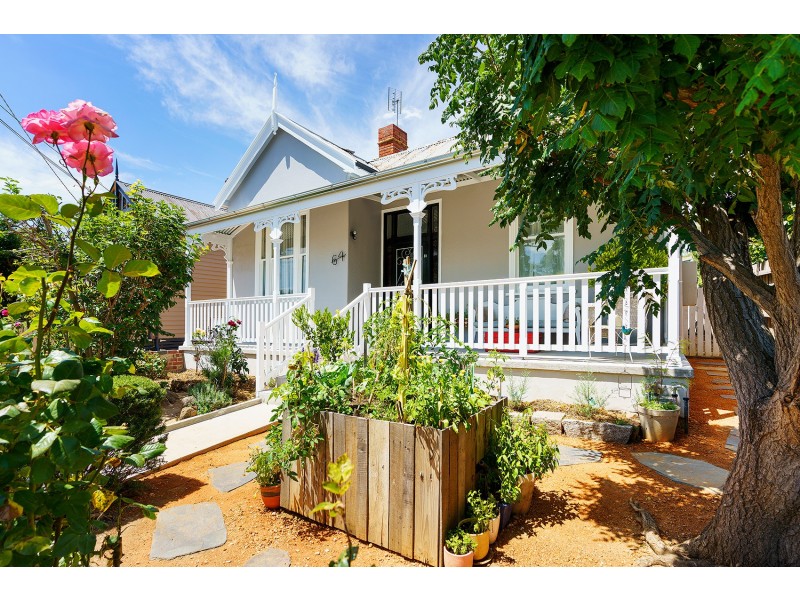 64 Kennedy Street, Castlemaine VIC 3450