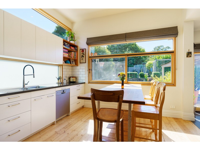 64 Kennedy Street, Castlemaine VIC 3450