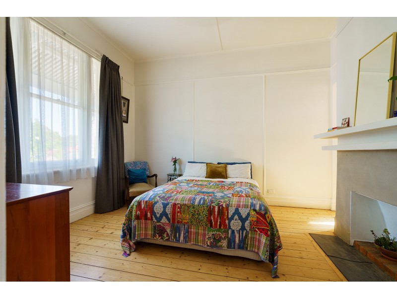 64 Kennedy Street, Castlemaine VIC 3450