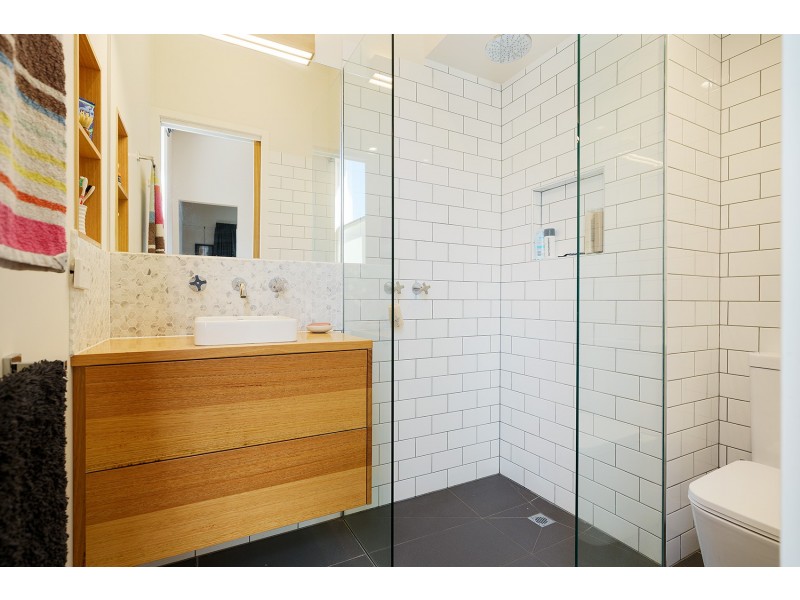 64 Kennedy Street, Castlemaine VIC 3450