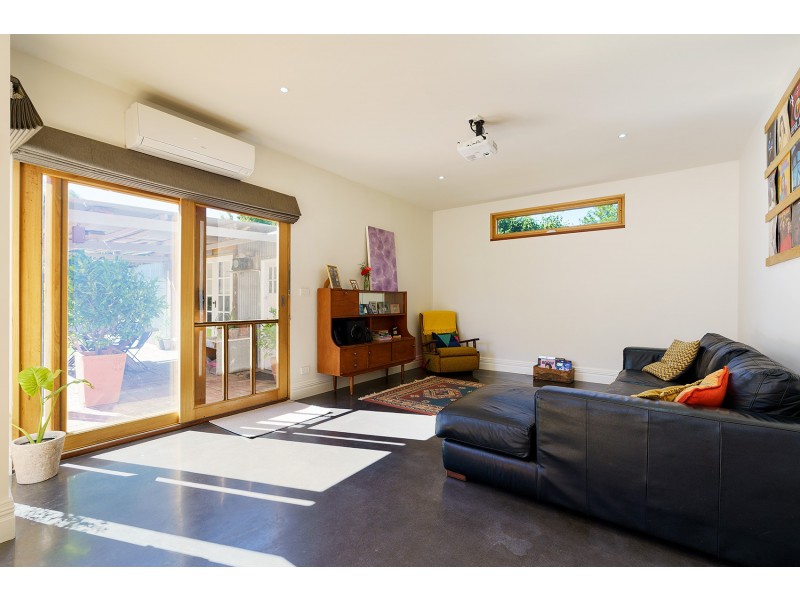 64 Kennedy Street, Castlemaine VIC 3450