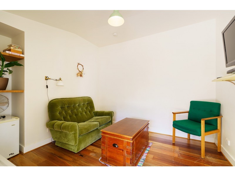 64 Kennedy Street, Castlemaine VIC 3450