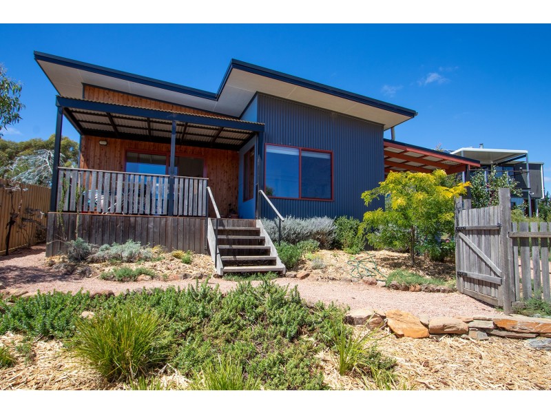 20 Montgomery Street, Castlemaine VIC 3450