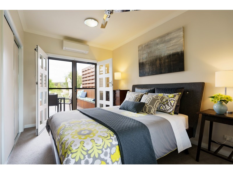 8 Roderick Street, Castlemaine VIC 3450