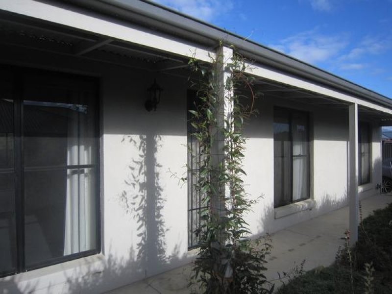 4/77 Elizabeth Street, Castlemaine VIC 3450