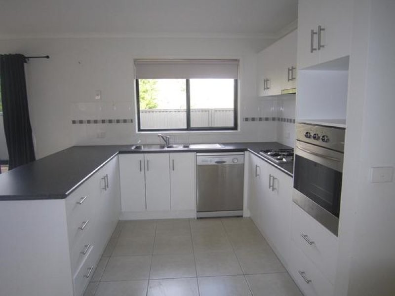 4/77 Elizabeth Street, Castlemaine VIC 3450