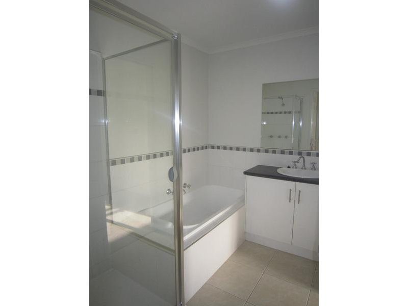 4/77 Elizabeth Street, Castlemaine VIC 3450