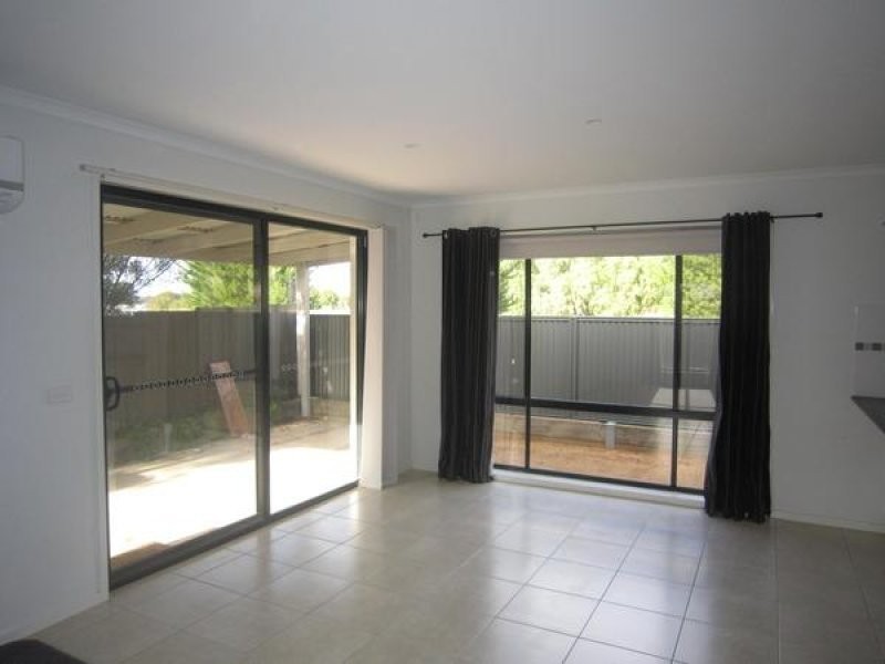 4/77 Elizabeth Street, Castlemaine VIC 3450