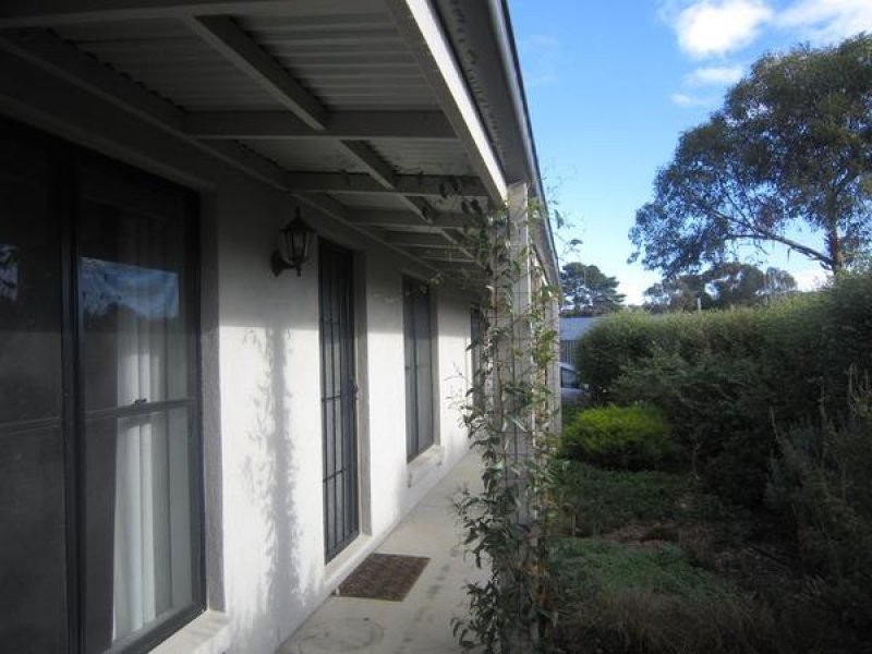 4/77 Elizabeth Street, Castlemaine VIC 3450