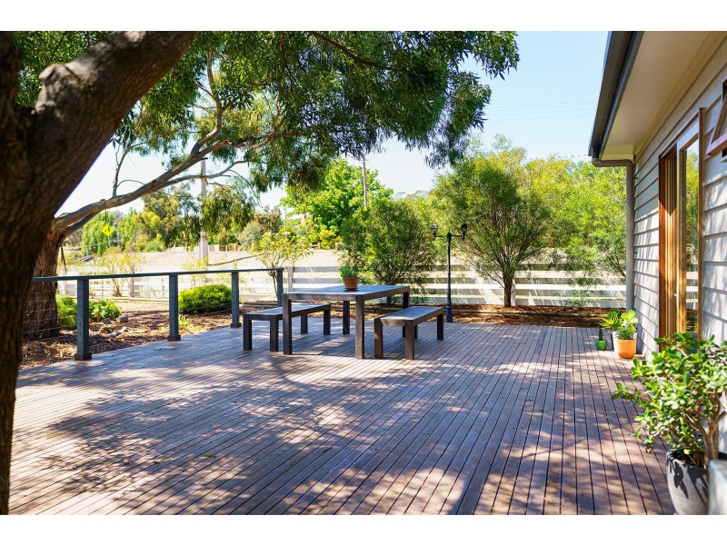 7 Fletcher Street, Guildford VIC 3451