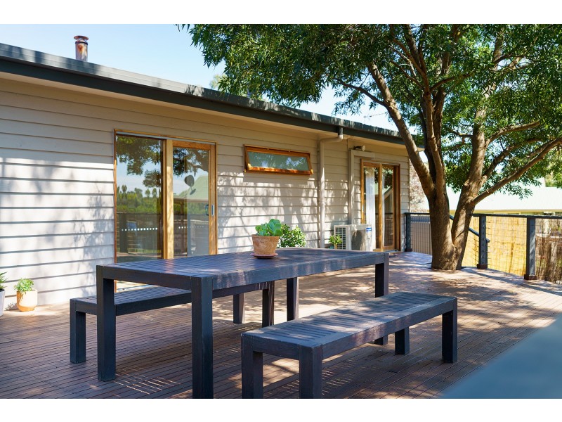 7 Fletcher Street, Guildford VIC 3451